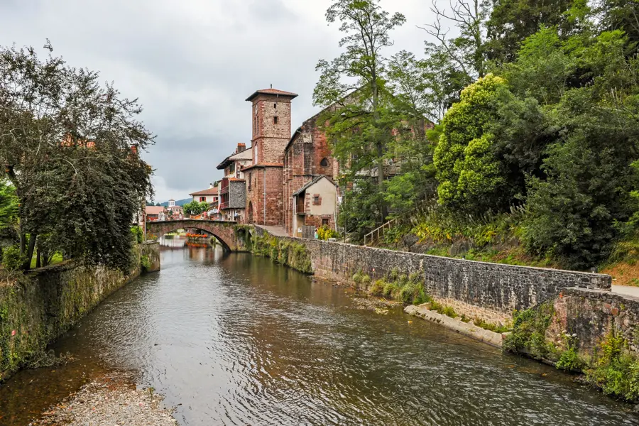© picturesnews-adobestock Saint-Jean-Pied-de-Port